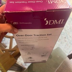 Over the door traction set neck orthopedic